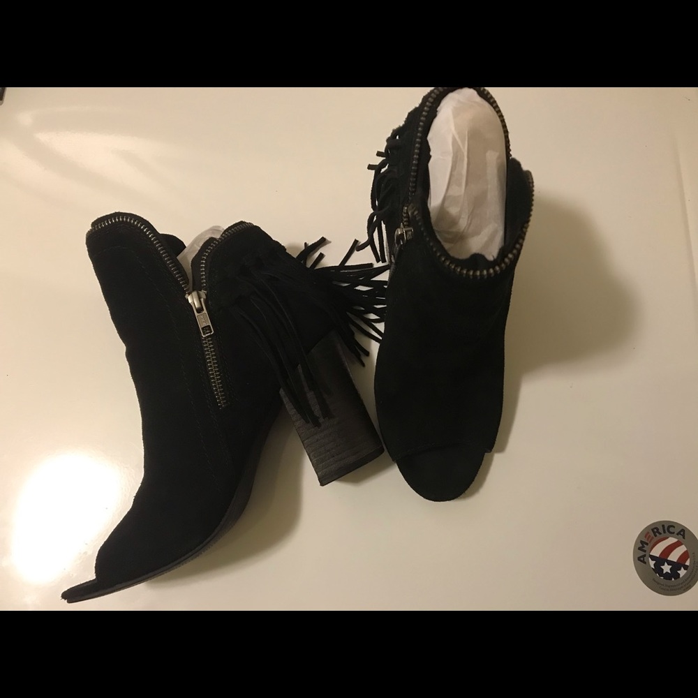 Diba Tern Open Toe Fringe Bootie. Size 7. - image 4